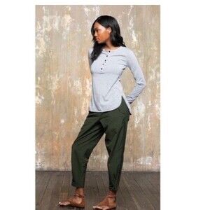 Paskho Sanctuary Cropped Travel Pants Womens Sz L Green Stretch Snap Ankles